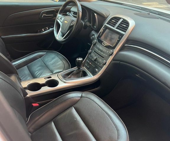 Шевроле Малібу 2014 у Європі на Automoto.ua Білий Шевроле Малібу, об'ємом двигуна 1.96 л та пробігом 166 тис. км за 9232 $, фото 7 на Automoto.ua