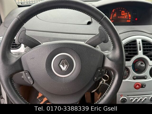 Рено Модус 2008 у Європі на Automoto.ua Срібний Рено Модус, об'ємом двигуна 1.6 л та пробігом 80 тис. км за 1751 $, фото 15 на Automoto.ua