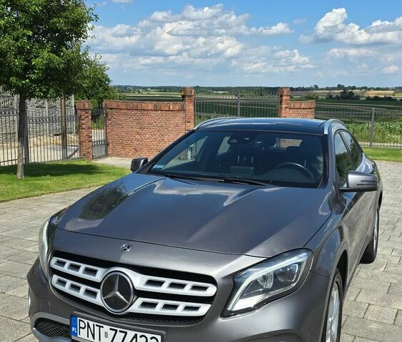 Мерседес ГЛА-Класс 2017 в Европе на Automoto.ua Серый Мерседес ГЛА-Класс, объемом двигателя 1 л и пробегом 154 тыс. км за 17434 $, фото 9 на Automoto.ua