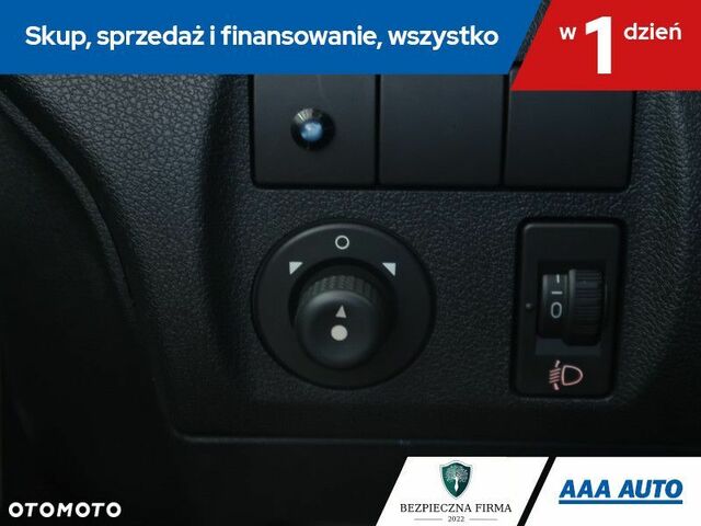 Пежо Партнер вант.-пас., об'ємом двигуна 1.56 л та пробігом 270 тис. км за 4320 $, фото 16 на Automoto.ua