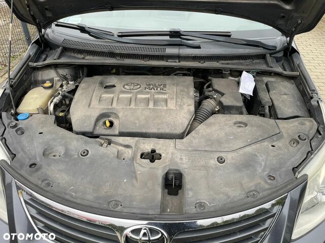 Тойота Авенсіс, об'ємом двигуна 1.8 л та пробігом 238 тис. км за 7646 $, фото 3 на Automoto.ua