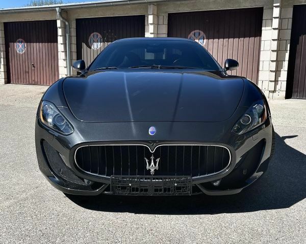 Мазераті Granturismo, об'ємом двигуна 4.69 л та пробігом 19 тис. км за 47516 $, фото 11 на Automoto.ua