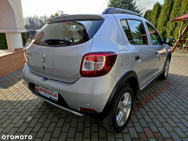 Дачія Sandero StepWay, об'ємом двигуна 0.9 л та пробігом 143 тис. км за 6436 $, фото 4 на Automoto.ua