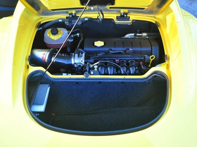 Жовтий Лотус Elise, об'ємом двигуна 1.8 л та пробігом 31 тис. км за 43264 $, фото 7 на Automoto.ua