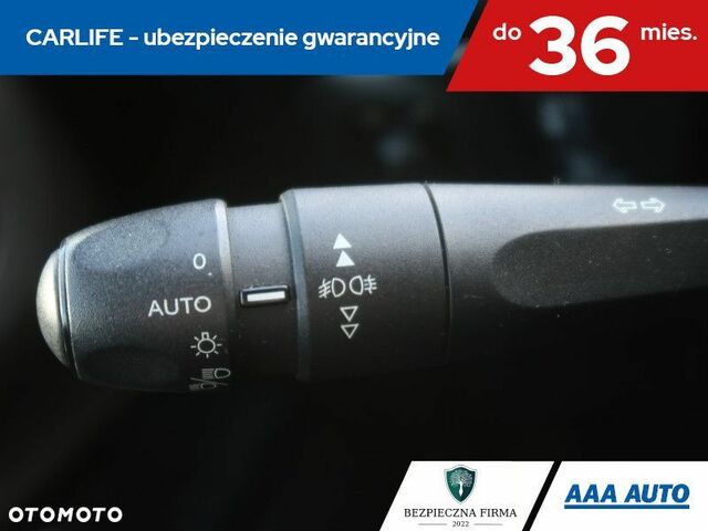 Сітроен C4 Кактус, об'ємом двигуна 1.2 л та пробігом 171 тис. км за 7559 $, фото 17 на Automoto.ua