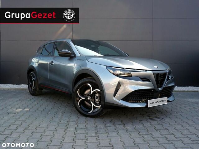 Альфа Ромео Джуніор 2025 у Європі на Automoto.ua Сірий Альфа Ромео Джуніор, об'ємом двигуна 1 л та пробігом 5 тис. км за 144715 $, фото 1 на Automoto.ua