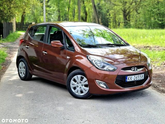 Хендай ix20, объемом двигателя 1.4 л и пробегом 141 тыс. км за 6004 $, фото 16 на Automoto.ua