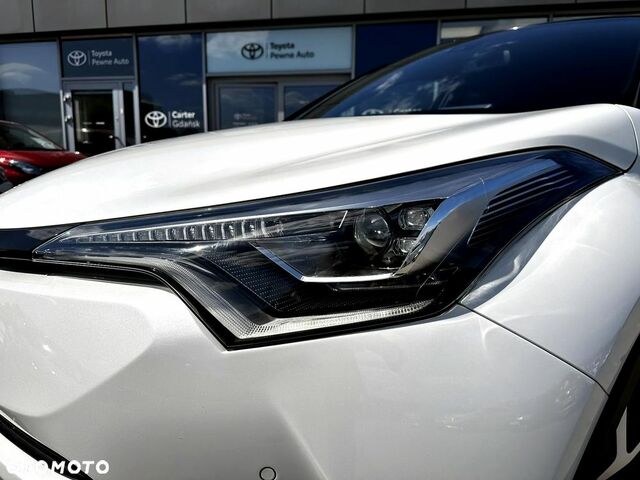 Тойота C-HR, объемом двигателя 1.8 л и пробегом 103 тыс. км за 17257 $, фото 6 на Automoto.ua