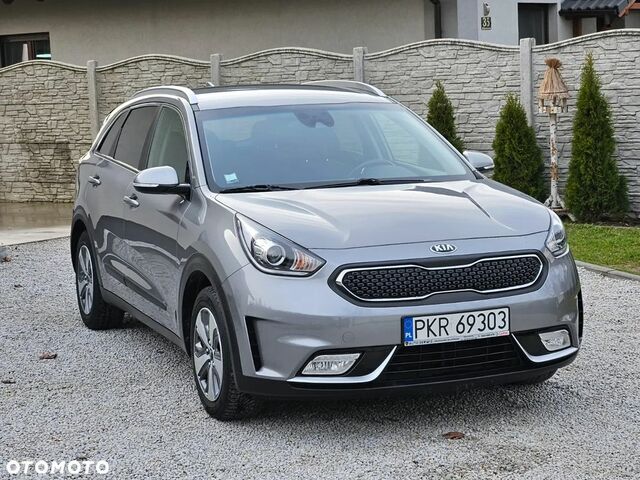 Кіа Niro, об'ємом двигуна 1.58 л та пробігом 159 тис. км за 12635 $, фото 1 на Automoto.ua