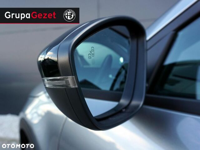 Альфа Ромео Джуніор 2025 у Європі на Automoto.ua Сірий Альфа Ромео Джуніор, об'ємом двигуна 1 л та пробігом 5 тис. км за 144715 $, фото 10 на Automoto.ua