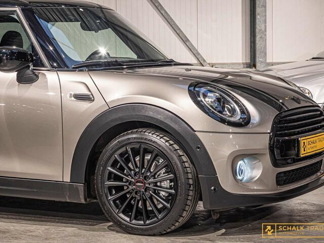 Сірий Міні Cooper, об'ємом двигуна 1.5 л та пробігом 66 тис. км за 24704 $, фото 9 на Automoto.ua