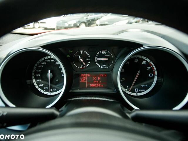 Альфа Ромео Giulietta, об'ємом двигуна 1.37 л та пробігом 180 тис. км за 6890 $, фото 3 на Automoto.ua