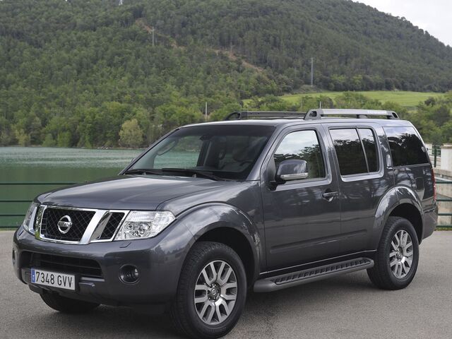 Ниссан Патфайндер, Внедорожник / Кроссовер 2008 - н.в. 5,6i V6 4WD AT (310 Hp)