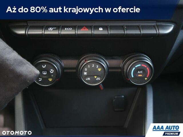 Дачия Duster, объемом двигателя 1 л и пробегом 40 тыс. км за 12095 $, фото 12 на Automoto.ua