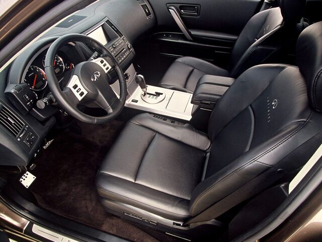 Інфініті ФХ, Позашляховик / Кросовер 2003 - н.в. 45 4.5 i V8 32V AWD