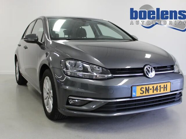 Фольксваген Гольф 2018 в Европе на Automoto.ua Серый Фольксваген Гольф, объемом двигателя 1.6 л и пробегом 67 тыс. км за 23212 $, фото 1 на Automoto.ua