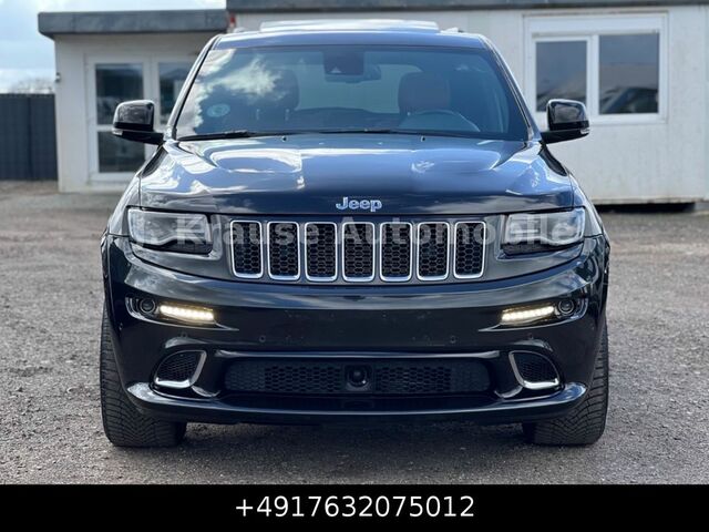 Чорний Джип Grand Cherokee, об'ємом двигуна 6.42 л та пробігом 90 тис. км за 32292 $, фото 3 на Automoto.ua