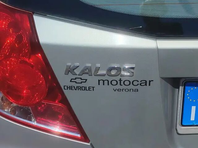 Шевроле Калос 2005 у Європі на Automoto.ua Срібний Шевроле Калос, об'ємом двигуна 1.15 л та пробігом 66 тис. км за 2910 $, фото 2 на Automoto.ua