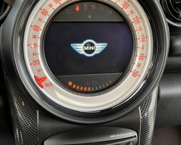 Міні Кантрімен, об'ємом двигуна 1.6 л та пробігом 124 тис. км за 10583 $, фото 6 на Automoto.ua