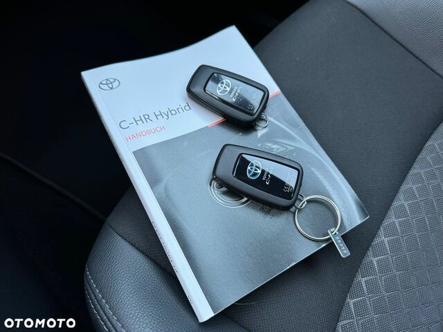 Тойота C-HR 2022 в Европе на Automoto.ua Серый Тойота C-HR, объемом двигателя 1 л и пробегом 76 тыс. км за 16925 $, фото 26 на Automoto.ua