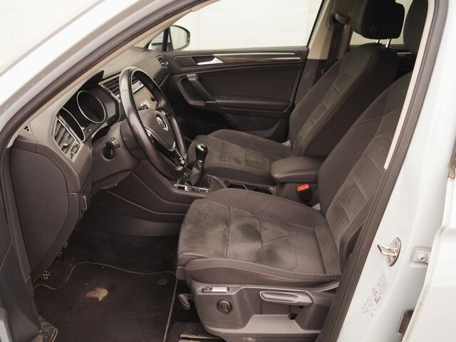 Фольксваген Tiguan Allspace 2019 в Европе на Automoto.ua Серебряный Фольксваген Tiguan Allspace, объемом двигателя 1.97 л и пробегом 166 тыс. км за 19160 $, фото 1 на Automoto.ua