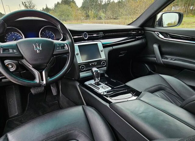 Мазераті Quattroporte, об'ємом двигуна 2.98 л та пробігом 31 тис. км за 33207 $, фото 11 на Automoto.ua