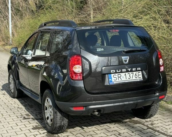 Дачия Duster, объемом двигателя 1.6 л и пробегом 100 тыс. км за 6458 $, фото 2 на Automoto.ua