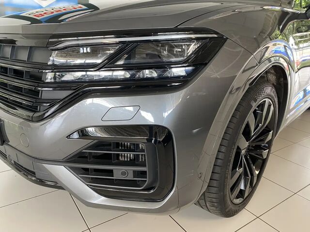 Фольксваген Туарег 2020 у Європі на Automoto.ua Сірий Фольксваген Туарег, об'ємом двигуна 3 л та пробігом 70 тис. км за 61485 $, фото 6 на Automoto.ua