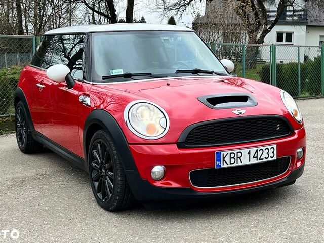 Міні Cooper S, об'ємом двигуна 1.6 л та пробігом 200 тис. км за 4298 $, фото 4 на Automoto.ua