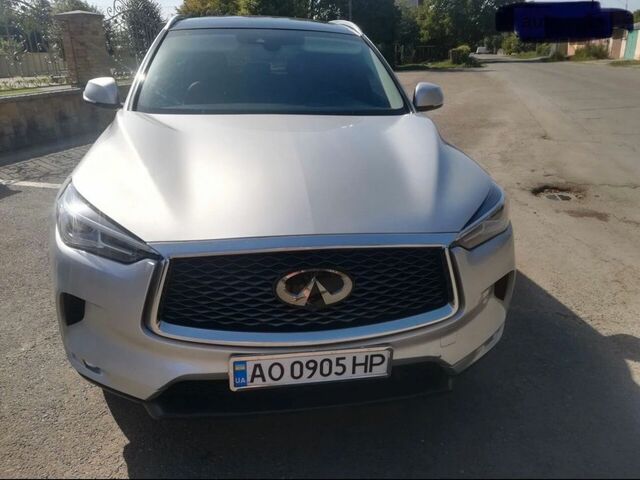 Сірий Інфініті QX50, об'ємом двигуна 2 л та пробігом 115 тис. км за 26030 $, фото 1 на Automoto.ua