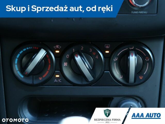 Ніссан Кашкай, об'ємом двигуна 1.6 л та пробігом 147 тис. км за 8207 $, фото 13 на Automoto.ua