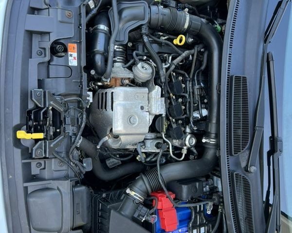 Форд Фиеста, объемом двигателя 1 л и пробегом 149 тыс. км за 4730 $, фото 32 на Automoto.ua