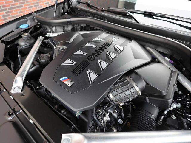 Чорний БМВ Х6, об'ємом двигуна 4.4 л та пробігом 5 тис. км за 178132 $, фото 10 на Automoto.ua