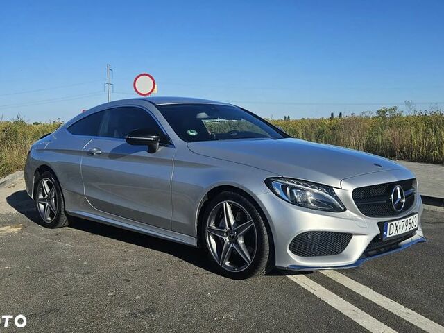 Мерседес Ц-Клас 2018 у Європі на Automoto.ua Сірий Мерседес Ц-Клас, об'ємом двигуна 1 л та пробігом 144 тис. км за 24819 $, фото 4 на Automoto.ua