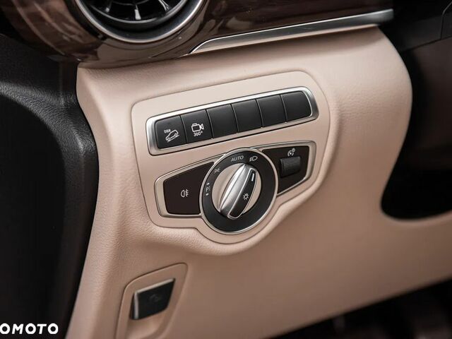 Мерседес В-Класс 2023 в Европе на Automoto.ua Черный Мерседес В-Класс, объемом двигателя 1 л и пробегом 49 тыс. км за 77240 $, фото 17 на Automoto.ua