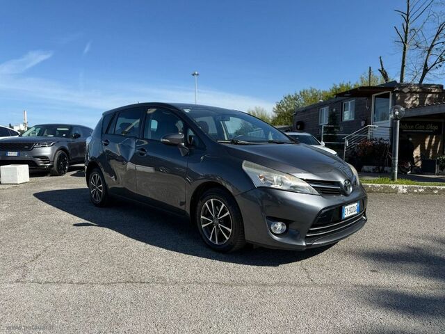 Тойота Версо 2015 у Європі на Automoto.ua Чорний Тойота Версо, об'ємом двигуна 1.6 л та пробігом 175 тис. км за 10025 $, фото 4 на Automoto.ua