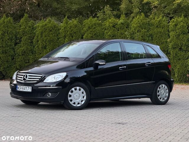 Мерседес Б-класс 2007 в Европе на Automoto.ua Черный Мерседес Б-класс, объемом двигателя 1 л и пробегом 284 тыс. км за 3124 $, фото 10 на Automoto.ua