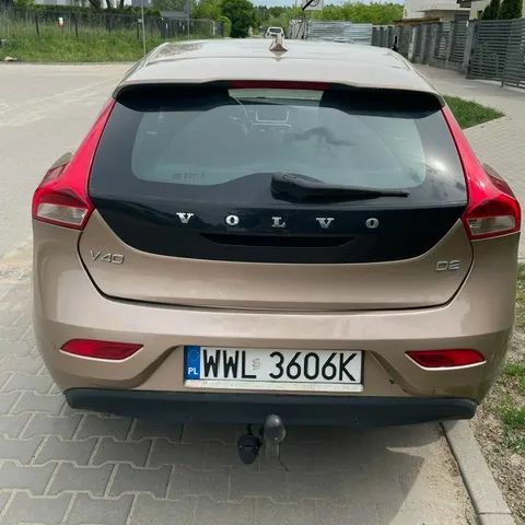 Вольво V40, об'ємом двигуна 1.56 л та пробігом 215 тис. км за 7704 $, фото 2 на Automoto.ua