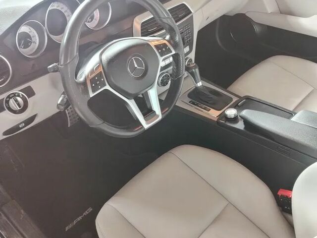 Мерседес Ц-Клас 2012 у Європі на Automoto.ua Мерседес Ц-Клас, об'ємом двигуна 2.99 л та пробігом 363 тис. км за 8112 $, фото 9 на Automoto.ua