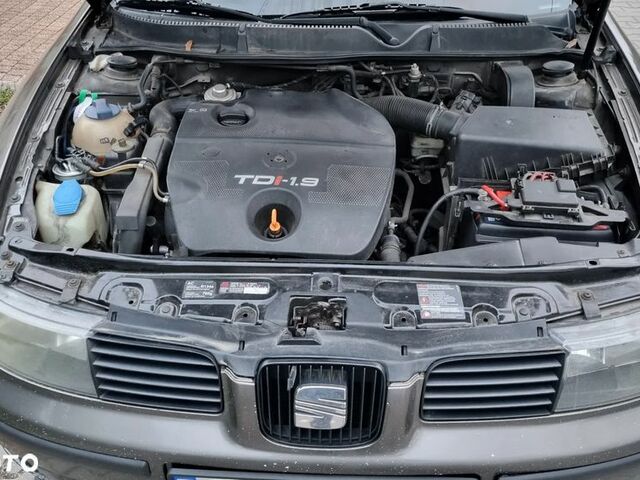 Сеат Toledo, об'ємом двигуна 1.9 л та пробігом 316 тис. км за 1490 $, фото 4 на Automoto.ua
