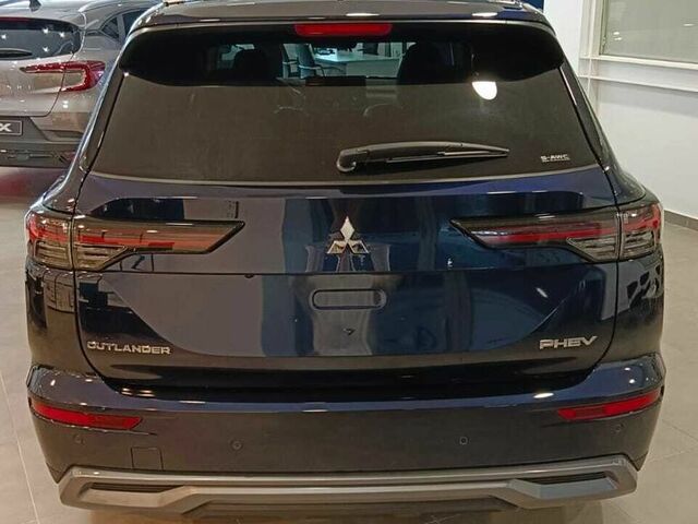 Міцубісі Аутлендер 2025 у Європі на Automoto.ua Синій Міцубісі Аутлендер, об'ємом двигуна 2.36 л та пробігом 10 тис. км за 61180 $, фото 10 на Automoto.ua