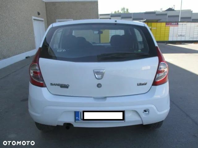 Дачія Sandero, об'ємом двигуна 1.15 л та пробігом 153 тис. км за 2268 $, фото 5 на Automoto.ua