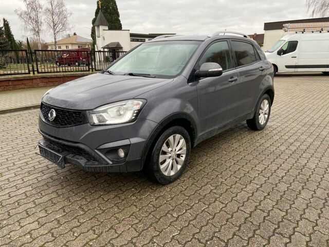 Сірий Cанг Йонг Korando, об'ємом двигуна 2.16 л та пробігом 183 тис. км за 10108 $, фото 1 на Automoto.ua