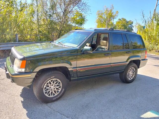 Джип Гранд Чероки 1995 в Европе на Automoto.ua Зеленый Джип Гранд Чероки, объемом двигателя 5.22 л и пробегом 187 тыс. км за 9342 $, фото 2 на Automoto.ua