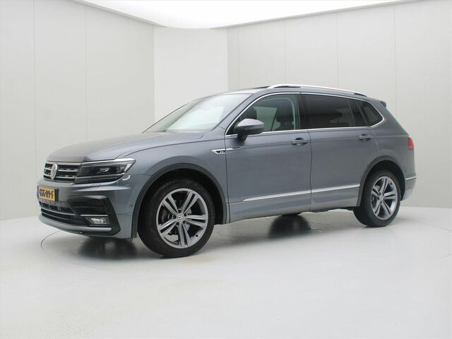 Фольксваген Tiguan Allspace 2019 у Європі на Automoto.ua Сірий Фольксваген Tiguan Allspace, об'ємом двигуна 1.5 л та пробігом 90 тис. км за 31111 $, фото 2 на Automoto.ua