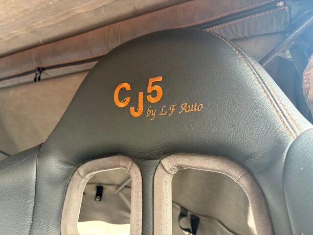 Джип CJ-5 1974 у Європі на Automoto.ua Помаранчевий Джип CJ-5, об'ємом двигуна 4.98 л та пробігом 119 тис. км за 34904 $, фото 13 на Automoto.ua