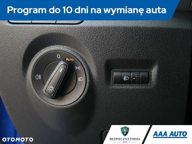 Шкода Фабія, об'ємом двигуна 1 л та пробігом 132 тис. км за 7559 $, фото 18 на Automoto.ua