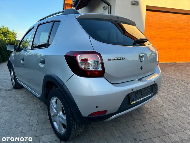 Дачия Sandero StepWay, объемом двигателя 0.9 л и пробегом 97 тыс. км за 2981 $, фото 2 на Automoto.ua