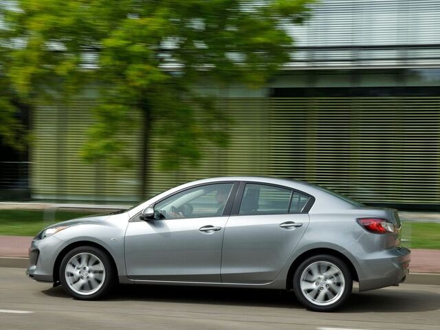 Мазда 3, Седан 2009 - н.в. Saloon 2,0 i 16V