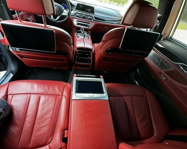 BMW-Alpina B7, объемом двигателя 4.4 л и пробегом 120 тыс. км за 64579 $, фото 15 на Automoto.ua